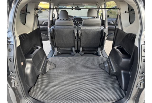 Toyota SIENTA  第7張相片