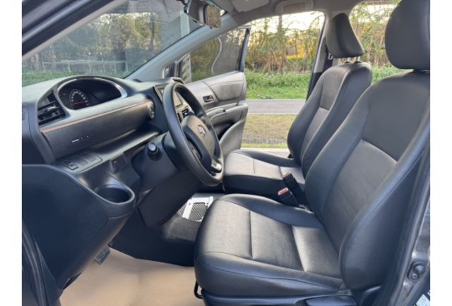 Toyota SIENTA  第8張相片