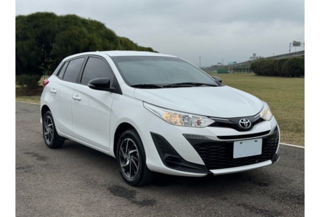 Toyota YARIS  第1張相片