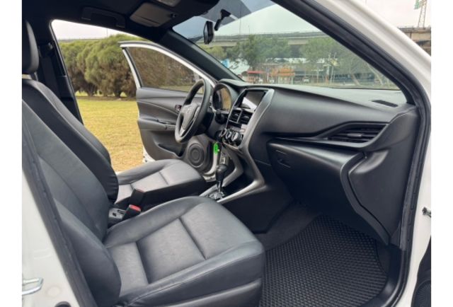 Toyota YARIS  第9張相片