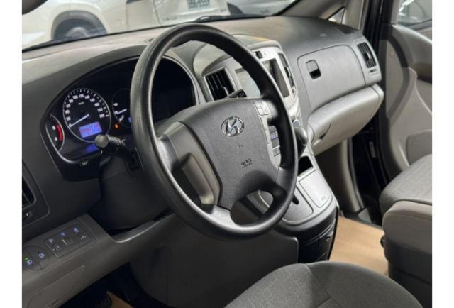 Hyundai STAREX  第9張相片
