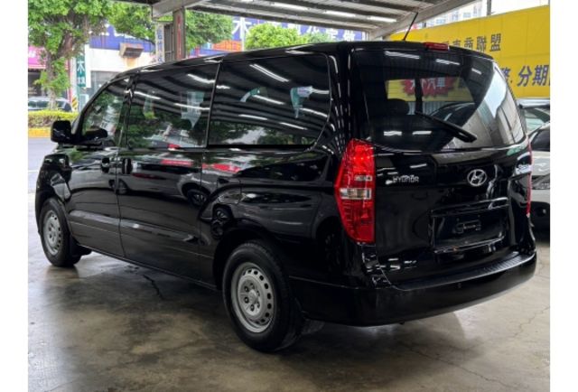 Hyundai STAREX  第11張相片