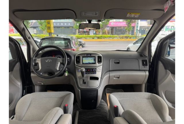 Hyundai STAREX  第12張相片