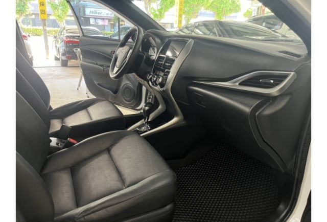 Toyota YARIS  第9張相片