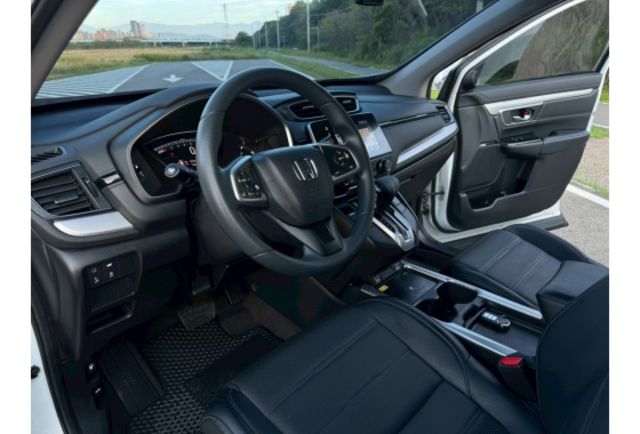 Honda CR-V  第8張相片