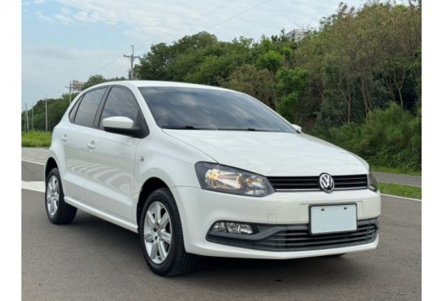 Volkswagen POLO  第1張相片