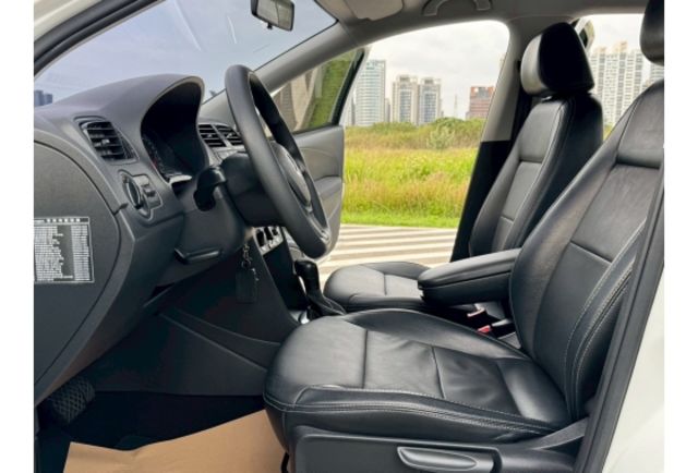 Volkswagen POLO  第6張相片