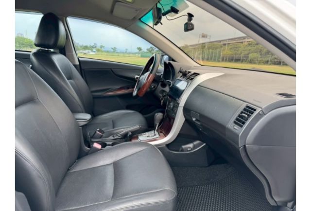 Toyota ALTIS  第7張相片