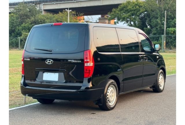Hyundai STAREX  第5張相片
