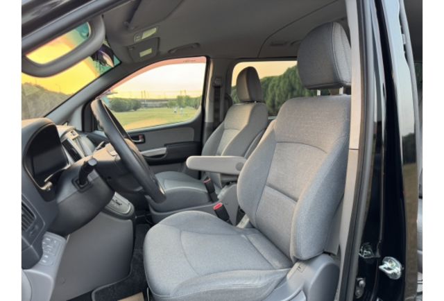 Hyundai STAREX  第7張相片