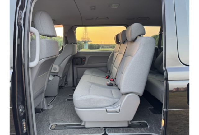 Hyundai STAREX  第12張相片