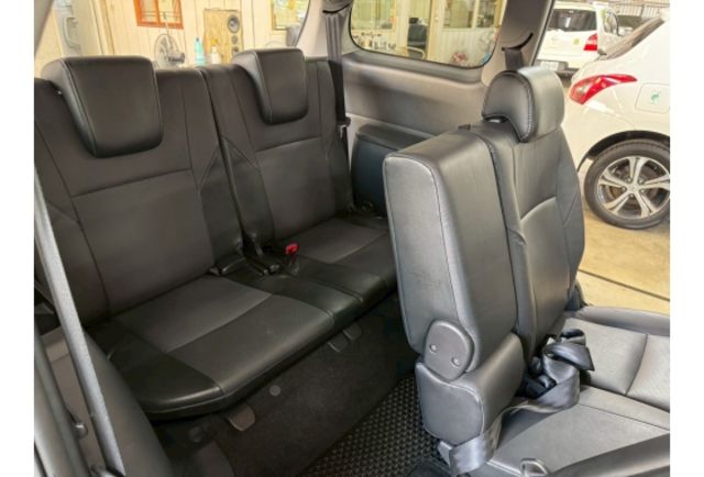 Toyota WISH  第10張相片