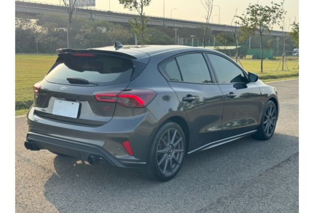 Ford FOCUS  第4張相片