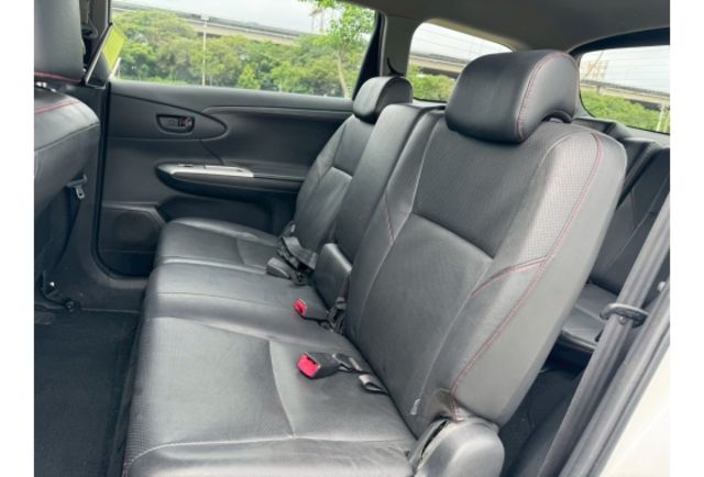 Toyota WISH  第10張相片