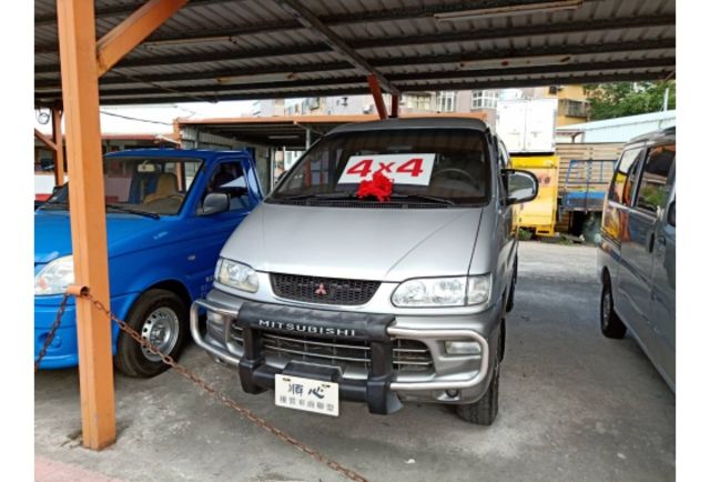 Mitsubishi SPACE GEAR  第2張相片