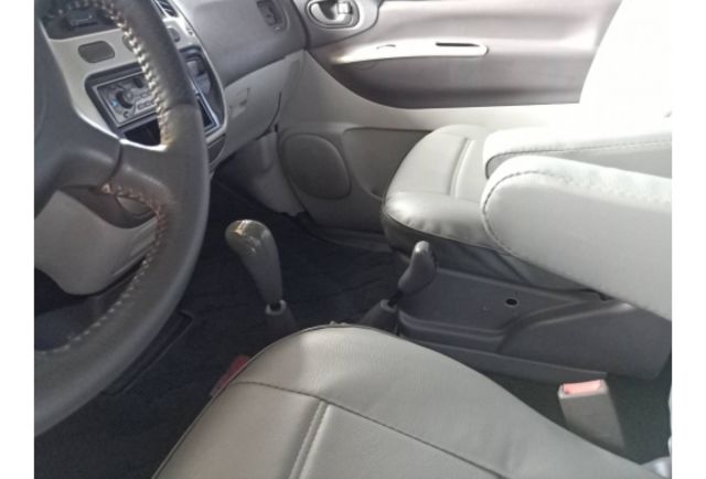 Mitsubishi SPACE GEAR  第4張相片