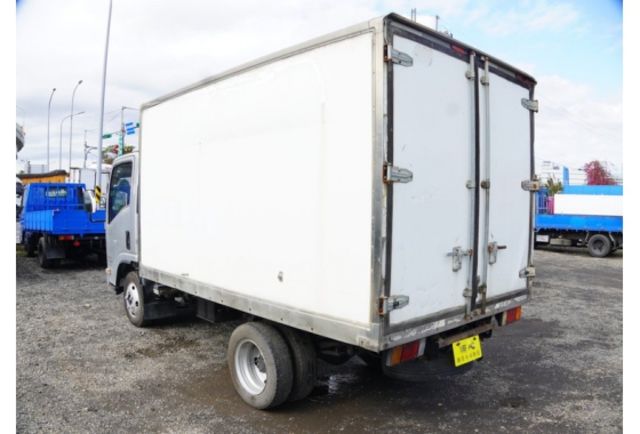 2010年 ISUZU五十鈴 廂式 11尺半 車況佳  第3張相片