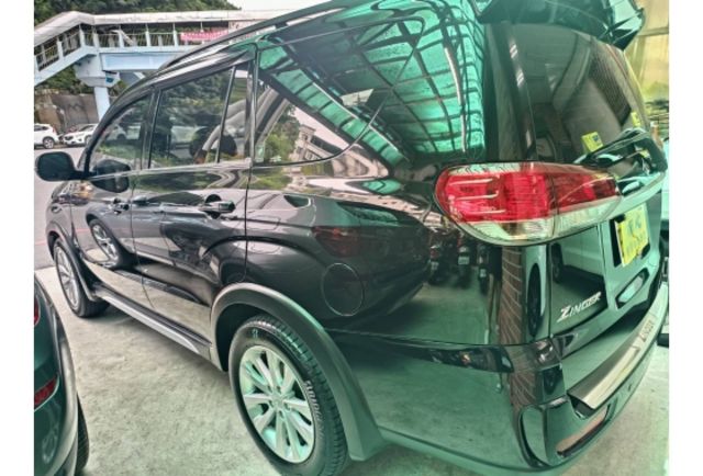 2019年 Mitsubishi Zinger 2.4cc 頂級版 黑色  第2張相片