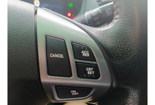 2019年 Mitsubishi Zinger 2.4cc 頂級版 黑色  第8張相片