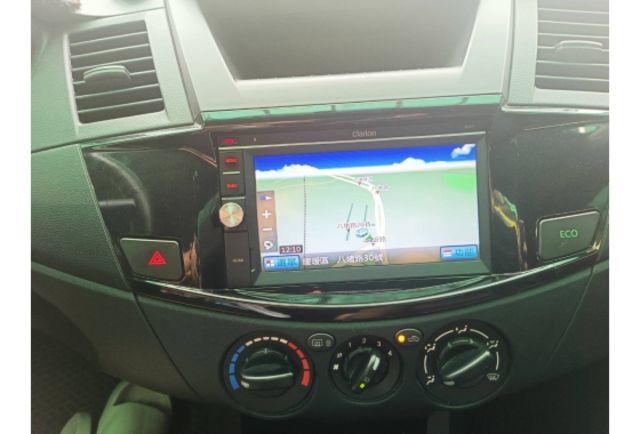 2019年 Mitsubishi Zinger 2.4cc 頂級版 黑色  第10張相片