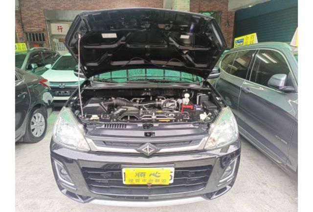 2019年 Mitsubishi Zinger 2.4cc 頂級版 黑色  第18張相片