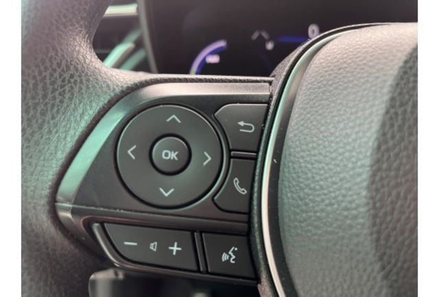 2024 TOYOTA COROLLA CROSS 灰色 油電板 里程僅跑4600公里 一手車  第8張相片
