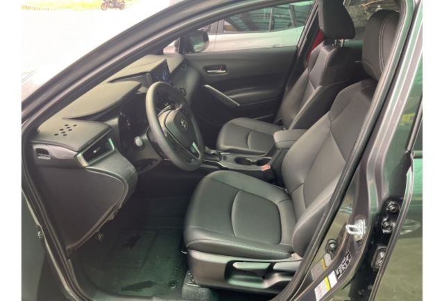 2024 TOYOTA COROLLA CROSS 灰色 油電板 里程僅跑4600公里 一手車  第20張相片