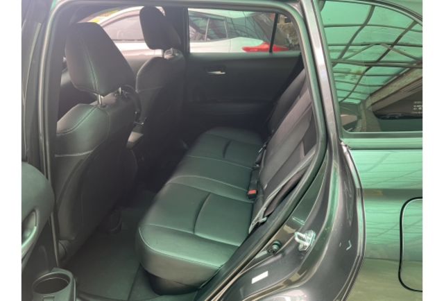 2024 TOYOTA COROLLA CROSS 灰色 油電板 里程僅跑4600公里 一手車  第21張相片