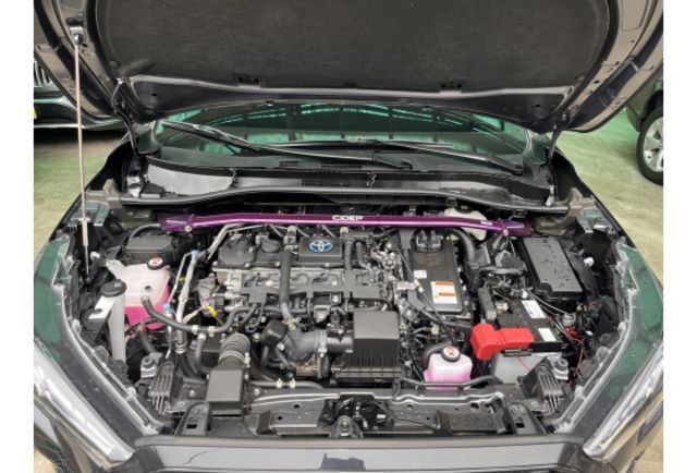 2024 TOYOTA COROLLA CROSS 灰色 油電板 里程僅跑4600公里 一手車  第24張相片
