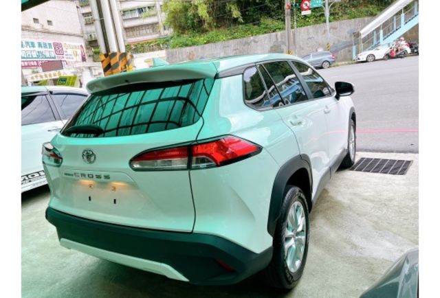 2021年 TOYOTA CROSS里程數少 新一代優質休旅車  第6張相片