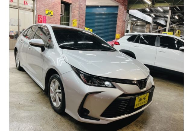 2021年 TOYOTA ALTIS 里程數少神A  第2張相片