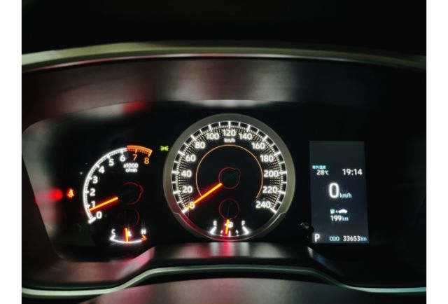 2021年 TOYOTA ALTIS 里程數少神A  第13張相片