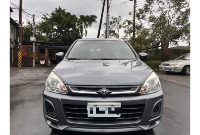 2017年Mitsubishi Zinger 2.4cc 精緻型  第2張相片
