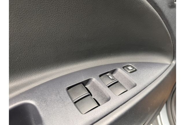 2017年Mitsubishi Zinger 2.4cc 精緻型  第8張相片