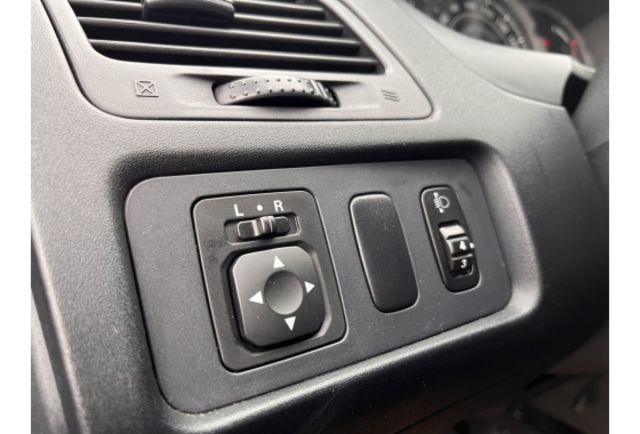 2017年Mitsubishi Zinger 2.4cc 精緻型  第12張相片