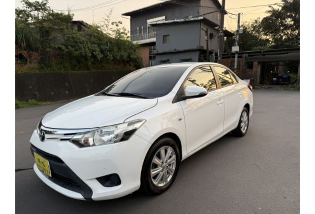 2017年 TOYOTA VIOS 跑少、省油代步神車  第2張相片