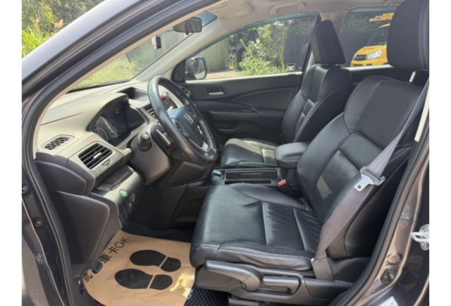 2015年 Honda CR-V 優質休旅車 車況極佳 車庫車  第8張相片
