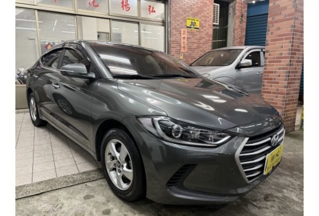 基隆弘揚汽車 在地經營30餘年 品質保證誠信至上 原鈑件 ㄧ手車 里程僅跑7萬9  第2張相片