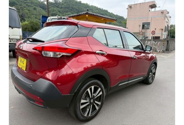 基隆弘揚汽車 在地經營30餘年 品質保證誠信至上 原鈑件 一手車 360環景  第4張相片