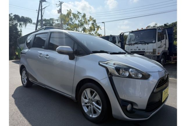 基隆弘揚汽車 在地經營30餘年 品質保證誠信至上 原鈑件 ㄧ手車 單側電滑門  第2張相片