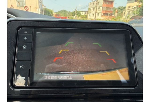 基隆弘揚汽車 在地經營30餘年 品質保證誠信至上 原鈑件 ㄧ手車 單側電滑門  第13張相片