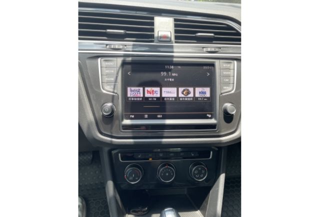 Volkswagen T-ROC 280 TSI  第8張相片