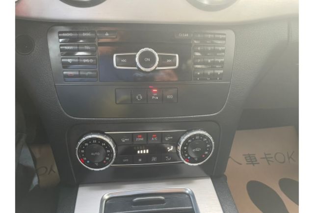 Benz GLK220  第14張相片