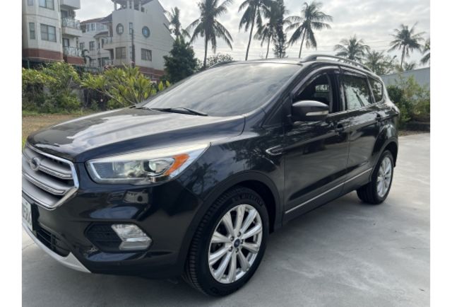 Ford KUGA  第1張相片