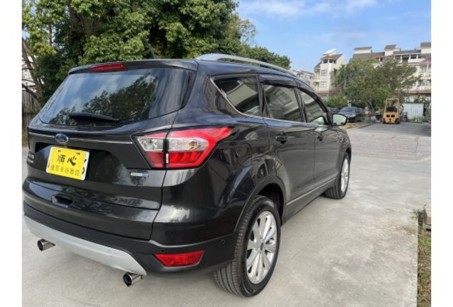 Ford KUGA  第4張相片