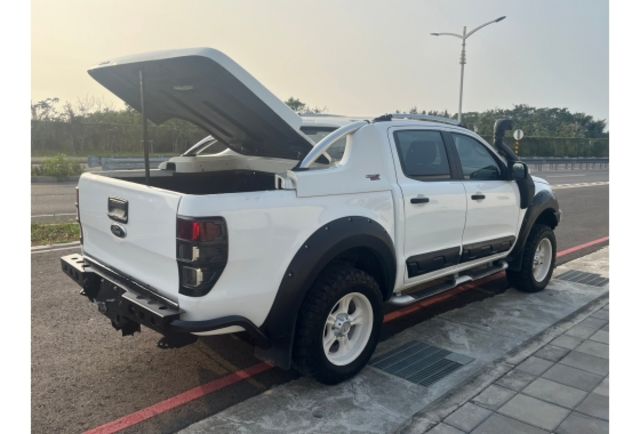 Ford RANGER  第9張相片