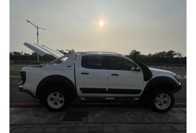Ford RANGER  第14張相片