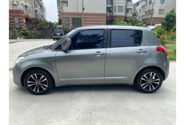 Suzuki SWIFT  第2張相片