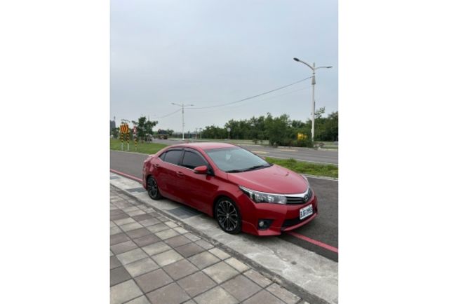 Toyota ALTIS  第2張相片