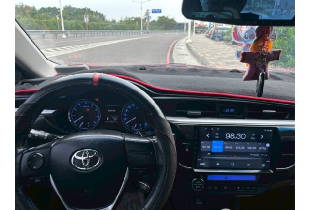 Toyota ALTIS  第6張相片